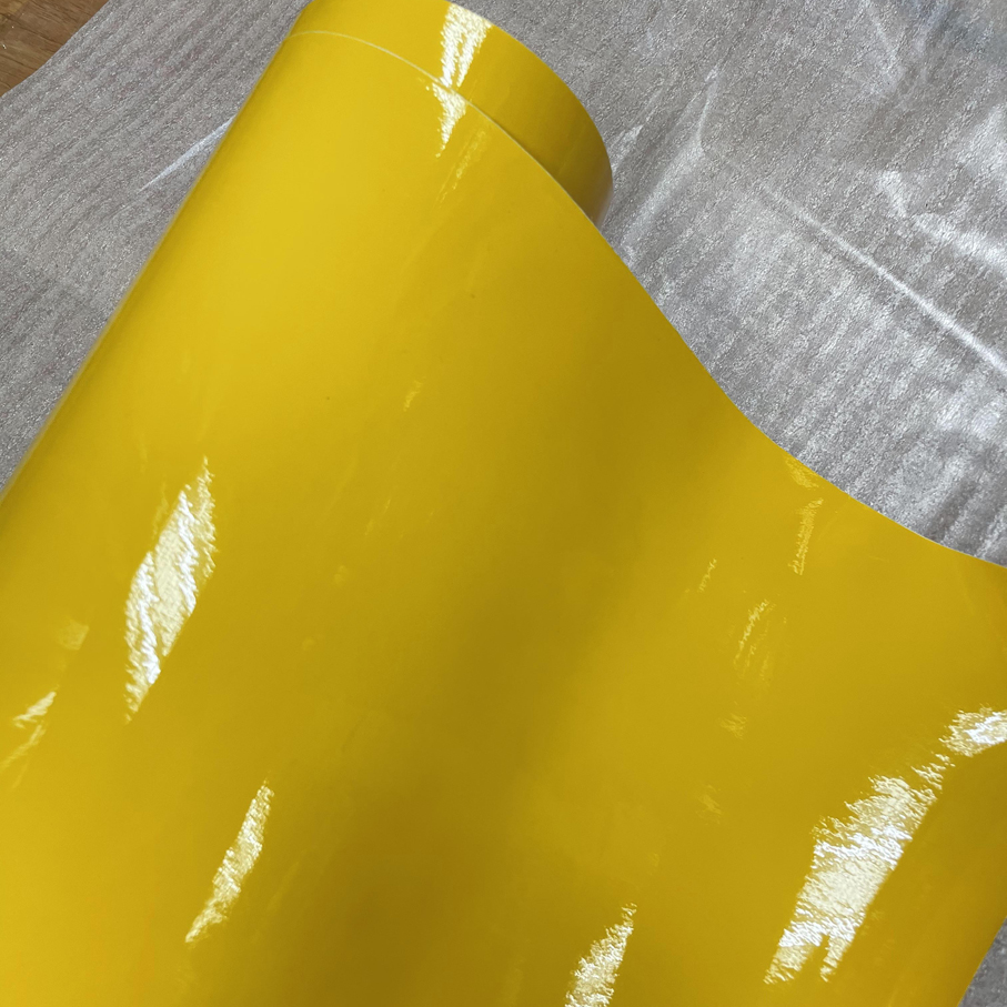 Film vinyle jaune brillant de  - Body Jewelry Glue avis et prix
